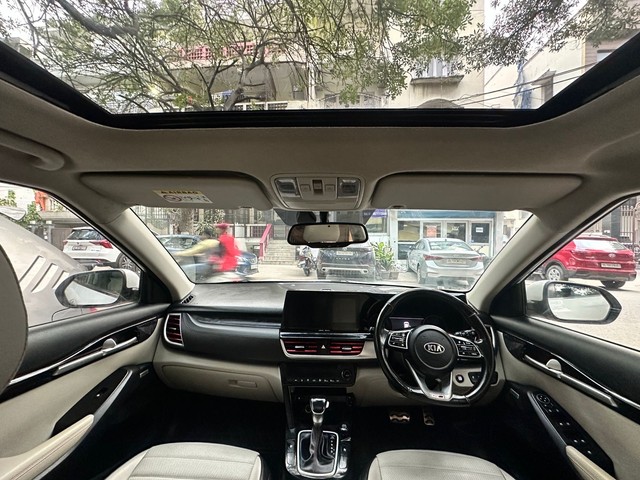 Second-hand 2020 Kia Seltos GTX Plus for sale in New Delhi-2
