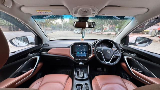 Second-hand 2021 MG Hector Plus Sharp CVT for sale in New Delhi-21