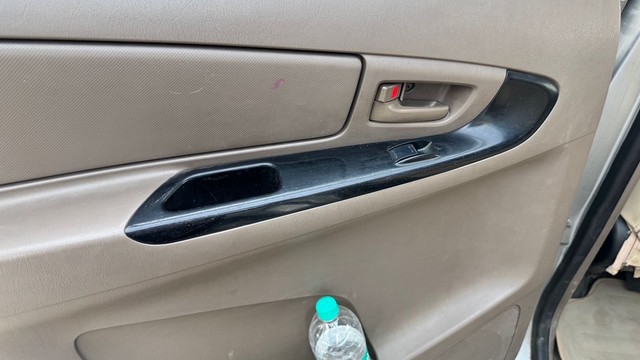 Second-hand 2016 Toyota Innova 2.5 ZX Diesel 7 Seater for sale in New Delhi-23