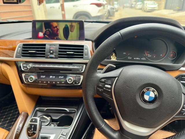 Second-hand 2019 BMW 3 Series 320d Luxury Line for sale in New Delhi-4