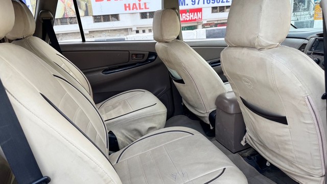 Second-hand 2016 Toyota Innova 2.5 ZX Diesel 7 Seater for sale in New Delhi-12