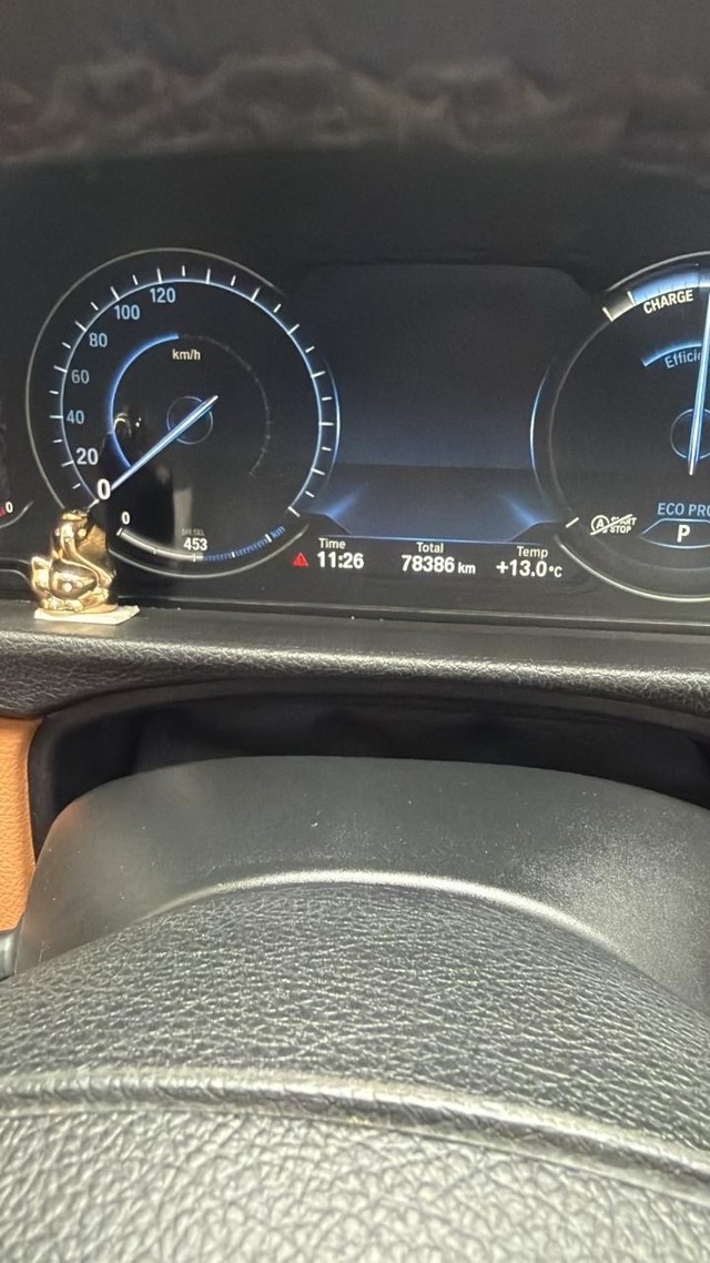 Second-hand 2019 BMW 3 Series 320d Luxury Line for sale in New Delhi-5