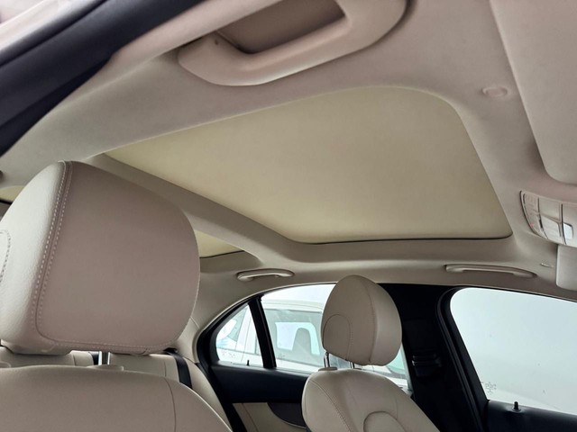 Second-hand 2019 Mercedes-Benz C-Class Progressive C 220d for sale in New Delhi-16