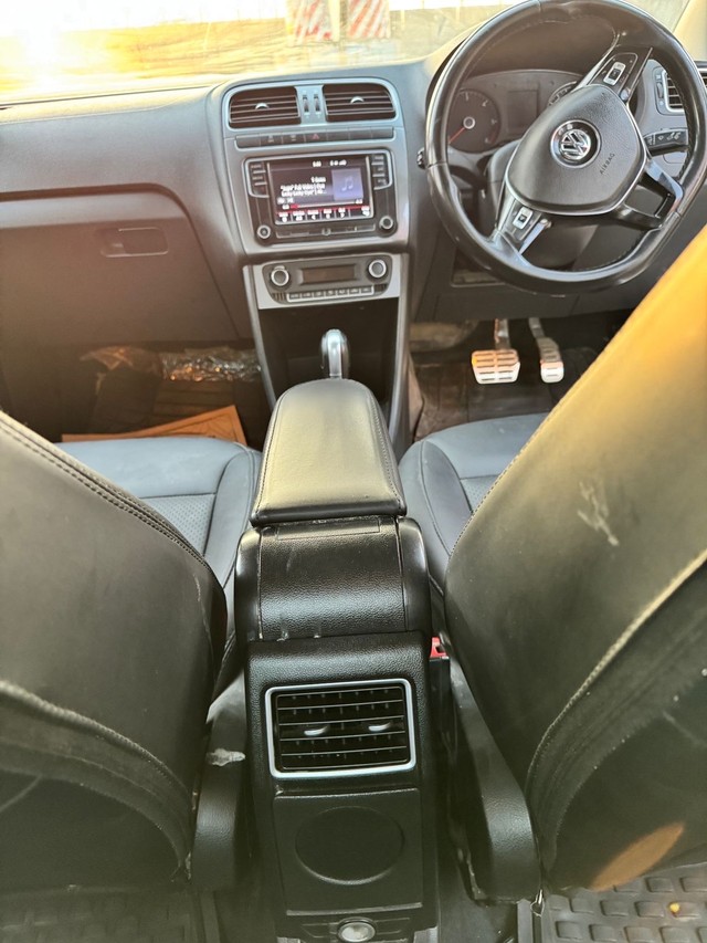 Second-hand 2019 Volkswagen Vento 1.5 TDI Highline AT for sale in New Delhi-14