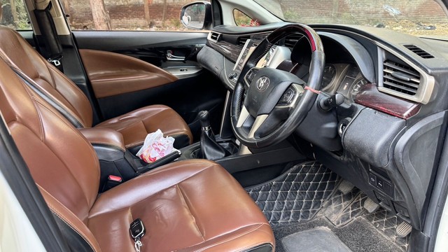 Second-hand 2020 Toyota Innova Crysta 2.4 G MT for sale in New Delhi-13
