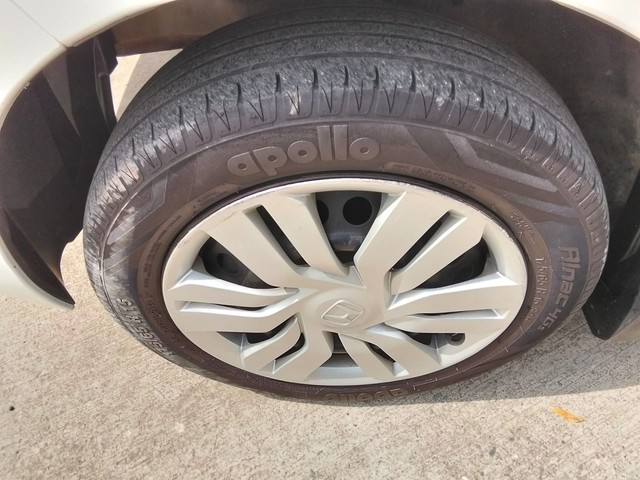 Second-hand 2017 Honda Jazz 1.2 SV i VTEC for sale in New Delhi-16