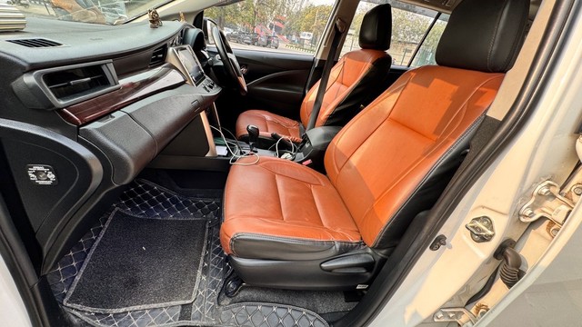 Second-hand 2022 Toyota Innova Crysta 2.4 GX 7 STR AT for sale in New Delhi-20