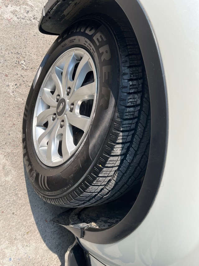 Second-hand 2016 Mahindra XUV500 W4 for sale in Kolkata-9