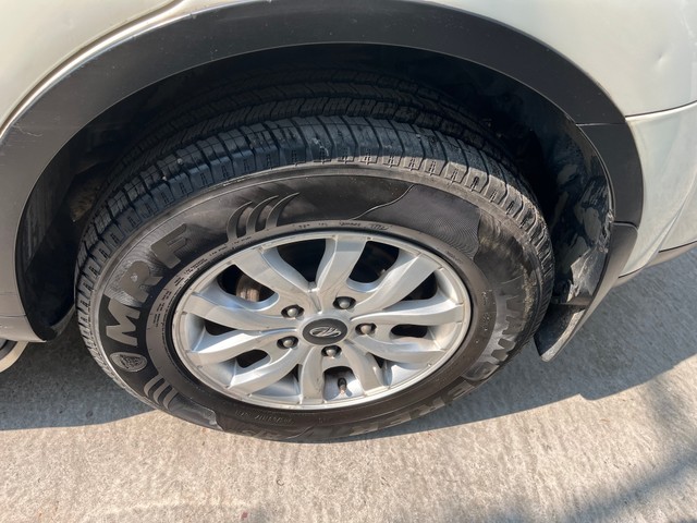 Second-hand 2016 Mahindra XUV500 W4 for sale in Kolkata-10