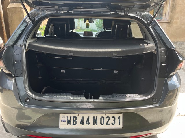 Second-hand 2022 Tata Altroz XZ BSVI for sale in Kolkata-15