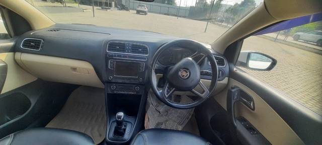 https://images10.gaadi.com/usedcar_image/7D9EDDB4-5E6E-4971-B027-C436E006F7EA/original/77a724a2-f725-4179-8d37-e4b1d7b11d0b.jpg?imwidth=6402
