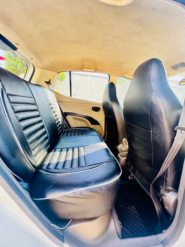 Second-hand 2013 Hyundai i10 Magna 1.1L for sale in Jaipur-11