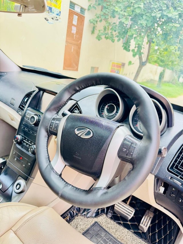 Second-hand 2017 Mahindra XUV500 R W10 FWD for sale in Jaipur-11