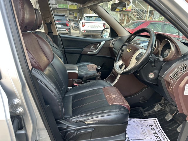 Second-hand 2014 Mahindra XUV500 W8 FWD for sale in Vadodara-10