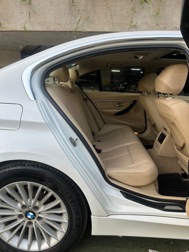 Second-hand 2016 BMW 3 Series 320d for sale in Mumbai-12