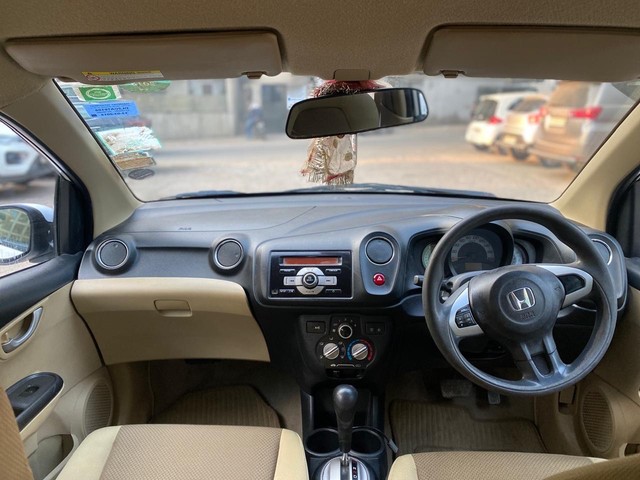 Second-hand 2015 Honda Brio VX O for sale in New Delhi-10