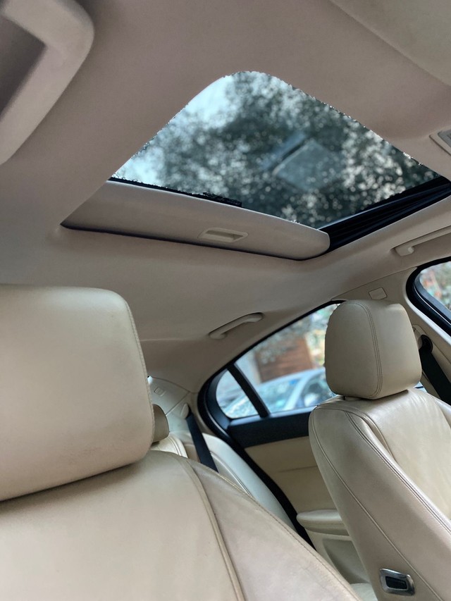 Second-hand 2016 Jaguar XF 2.0 Litre Petrol for sale in New Delhi-14