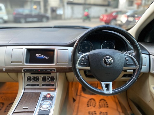 Second-hand 2016 Jaguar XF 2.0 Litre Petrol for sale in New Delhi-10