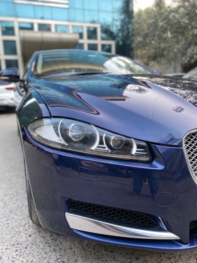 Second-hand 2016 Jaguar XF 2.0 Litre Petrol for sale in New Delhi-11
