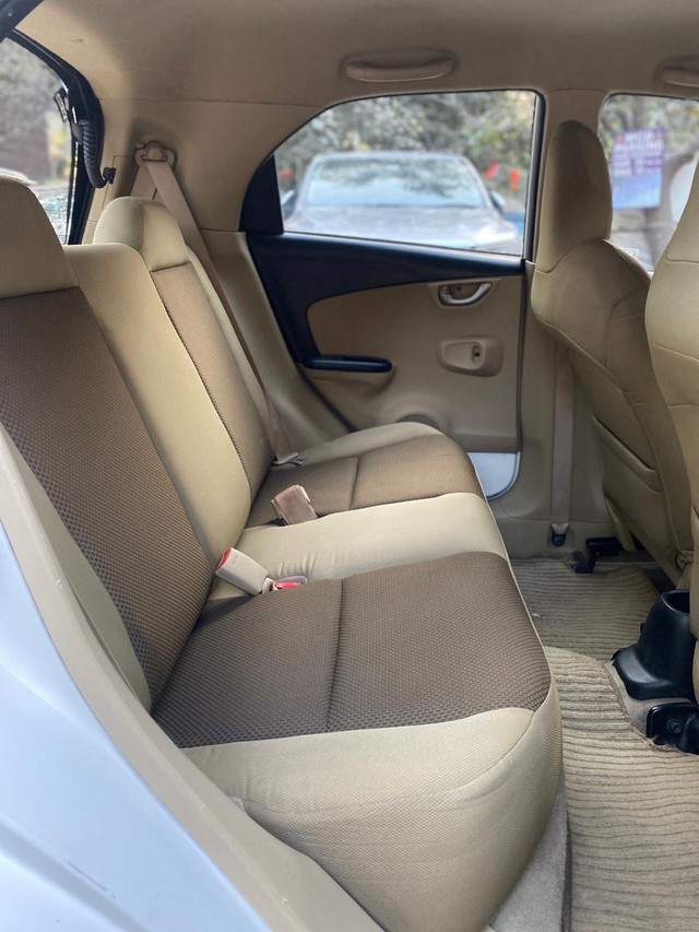 Second-hand 2015 Honda Brio VX O for sale in New Delhi-11