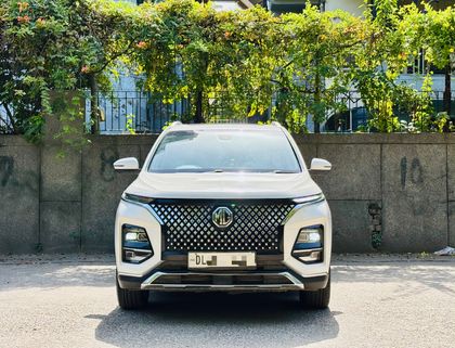 2023 MG Hector 1.5 टर्बो Sharp pro CVT बीएस6