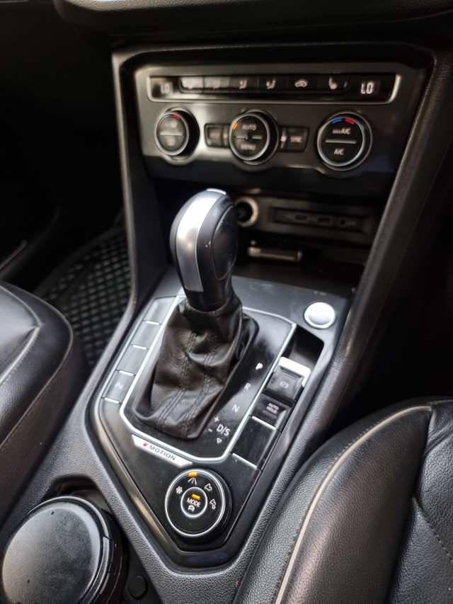 Volkswagen Tiguan 2.0 TDI Comfortline Second-hand 2019 Volkswagen Tiguan 2.0 TDI Comfortline for sale in Chennai-13