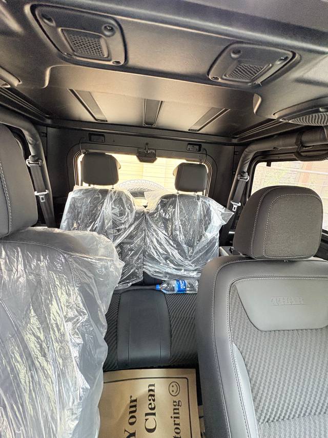 https://images10.gaadi.com/usedcar_image/8E7C6E82-32AC-43F8-B60C-2AC2B9923AA8/original/707213f7-8cfe-4c8e-867e-47bcc68555ef.jpg?imwidth=6402