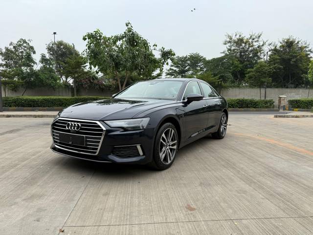 https://images10.gaadi.com/usedcar_image/90FF87B9-9603-4606-8F5C-64D5986C99D3/original/c6a2b95d-bb25-42b6-b4fe-9b33dd4274dc.jpg?imwidth=6400