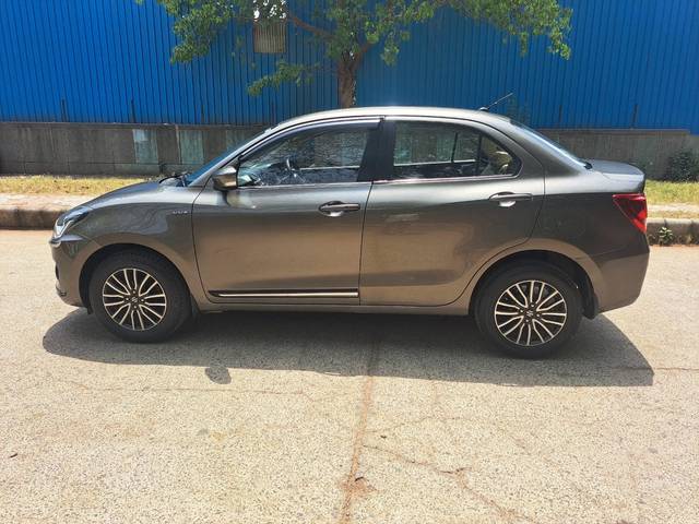 https://images10.gaadi.com/usedcar_image/9453BFE8-44B6-419E-9229-9522D6692224/original/5bdfb256-fe87-4288-b7b4-3c36a2bd0902.jpg?imwidth=6400
