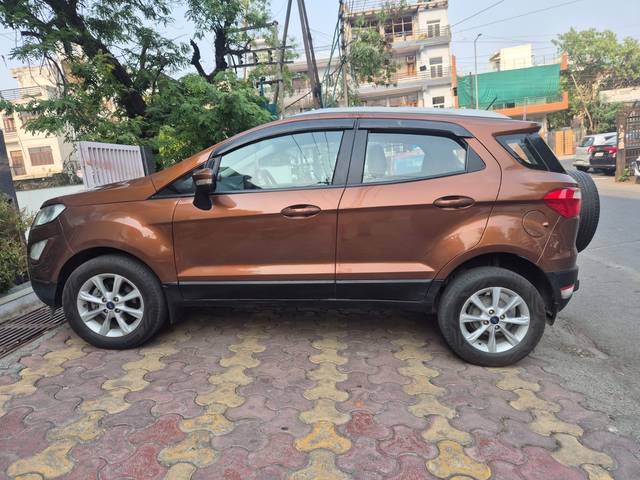https://images10.gaadi.com/usedcar_image/9453BFE8-44B6-419E-9229-9522D6692224/original/5d4bf868-8db6-43cb-a72b-885486fcb932.jpg?imwidth=6402