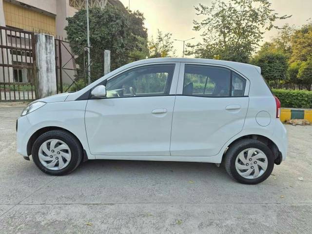 https://images10.gaadi.com/usedcar_image/9453BFE8-44B6-419E-9229-9522D6692224/original/6410b39c-a478-45cb-85f0-d848d9953b84.jpg?imwidth=6402