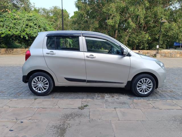 https://images10.gaadi.com/usedcar_image/9453BFE8-44B6-419E-9229-9522D6692224/original/f94ddcbf-a54c-4773-ae3b-56832570a9f6.jpg?imwidth=6401