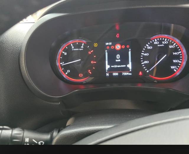 https://images10.gaadi.com/usedcar_image/95640C4E-6E1A-4C2C-AB87-BE6B1C344D7A/original/e74897e6-05ef-44cd-80cb-3794238d113c.jpg?imwidth=6402