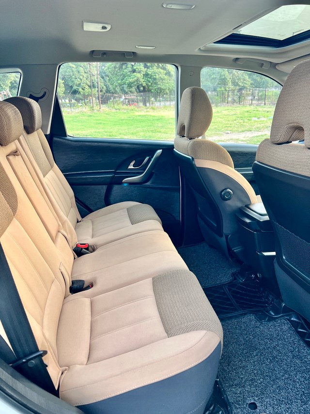 Second-hand 2019 Mahindra XUV500 W9 2WD for sale in Patiala-8