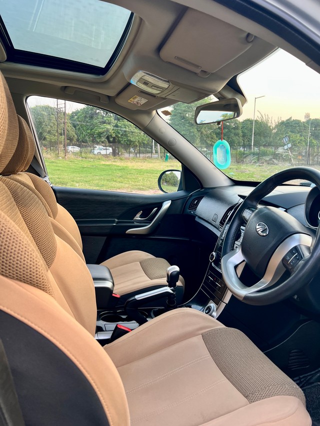 Second-hand 2019 Mahindra XUV500 W9 2WD for sale in Patiala-6