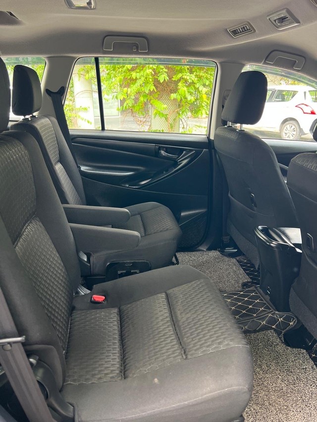 Second-hand 2016 Toyota Innova 2.5 G (Diesel) 7 Seater BS IV for sale in Patiala-8