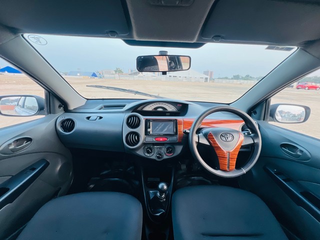 Second-hand 2012 Toyota Etios GD for sale in Ahmedabad-5