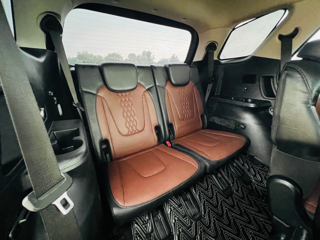 Second-hand 2022 Hyundai Alcazar Signature Diesel BSVI for sale in Ahmedabad-5