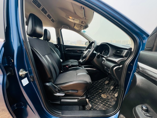 Second-hand 2020 Maruti XL6 Zeta for sale in Ahmedabad-7