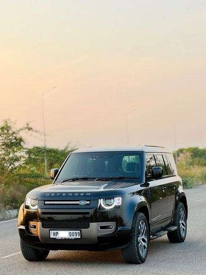 2025 Land Rover Defender 5.0 l X-Dynamic HSE 90