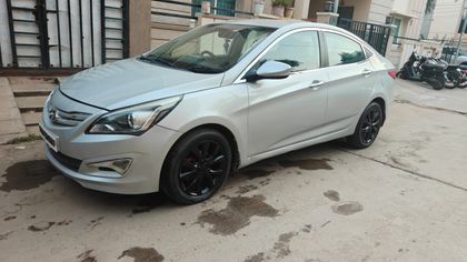 2015 Hyundai Verna 1.6 CRDi एस रेनफोर्स्ड ऑप्शन