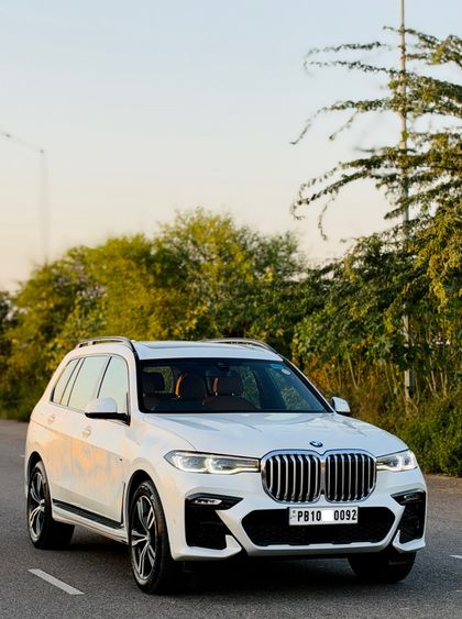 2021 BMW X7 एक्सड्राइव 40i M Sport