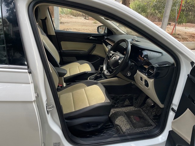 Second-hand 2024 Skoda Slavia 1.5 TSI Style DSG for sale in Bangalore-12