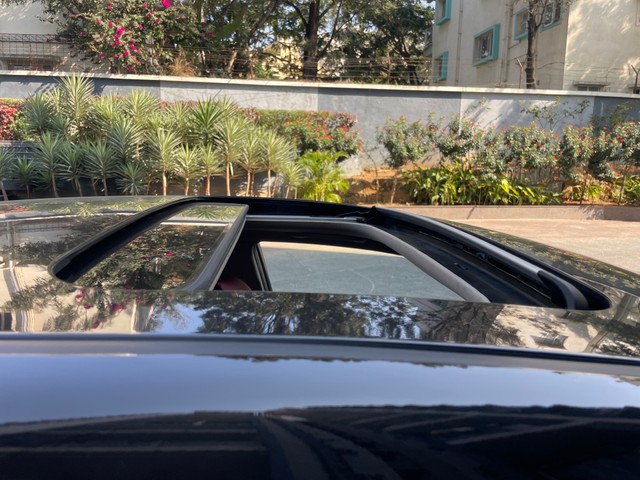 Second-hand 2023 Hyundai Verna SX Diesel for sale in Bangalore-7