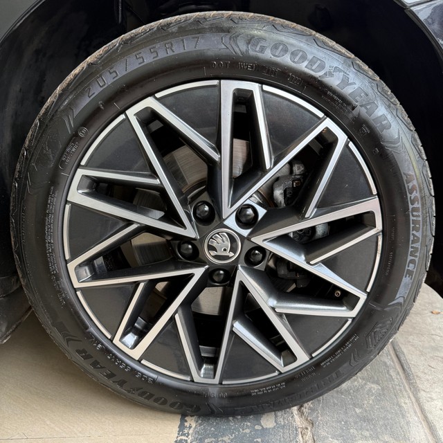 Skoda Octavia Laurin and Klement Second-hand 2022 Skoda Octavia Laurin and Klement for sale in Chennai-4