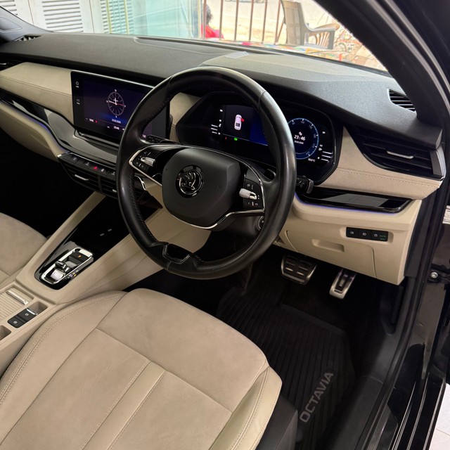 Skoda Octavia Laurin and Klement Second-hand 2022 Skoda Octavia Laurin and Klement for sale in Chennai-5