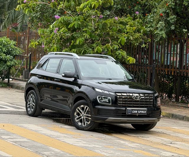 Hyundai Venue SX Diesel Second-hand 2024 Hyundai Venue SX Diesel for sale in Mumbai