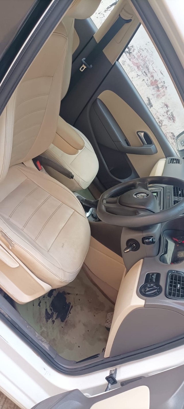 Second-hand 2014 Volkswagen Vento 1.5 TDI Comfortline AT for sale in Hyderabad-10