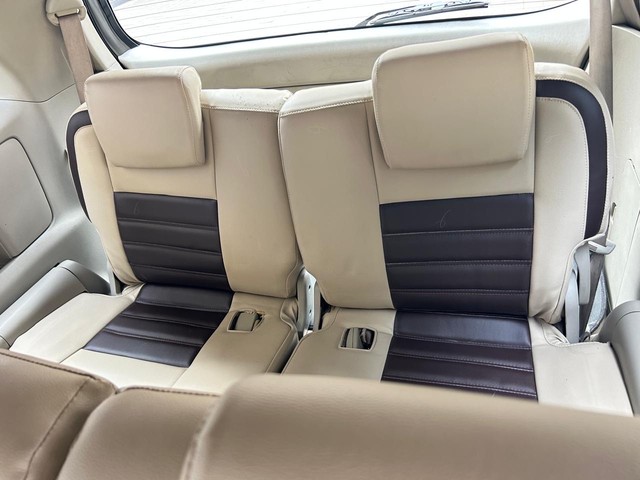Second-hand 2014 Toyota Innova 2.5 G (Diesel) 7 Seater BS IV for sale in Pune-14