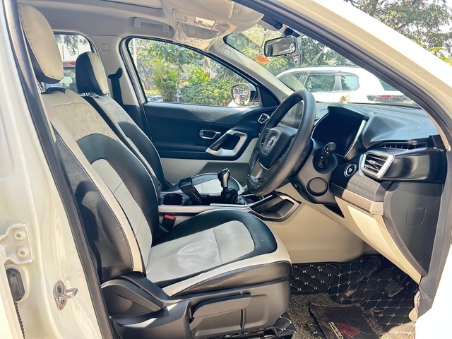Second-hand 2021 Tata Safari XT Plus BSVI for sale in Pune-13